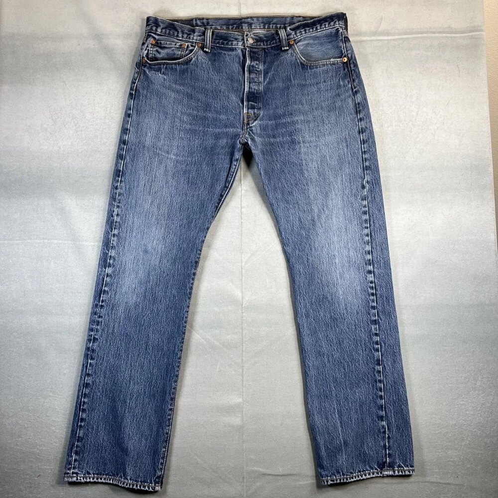 Levis 501 Jeans Mens 40x34 Blue Medium Wash Straight Leg Original Fit Denim